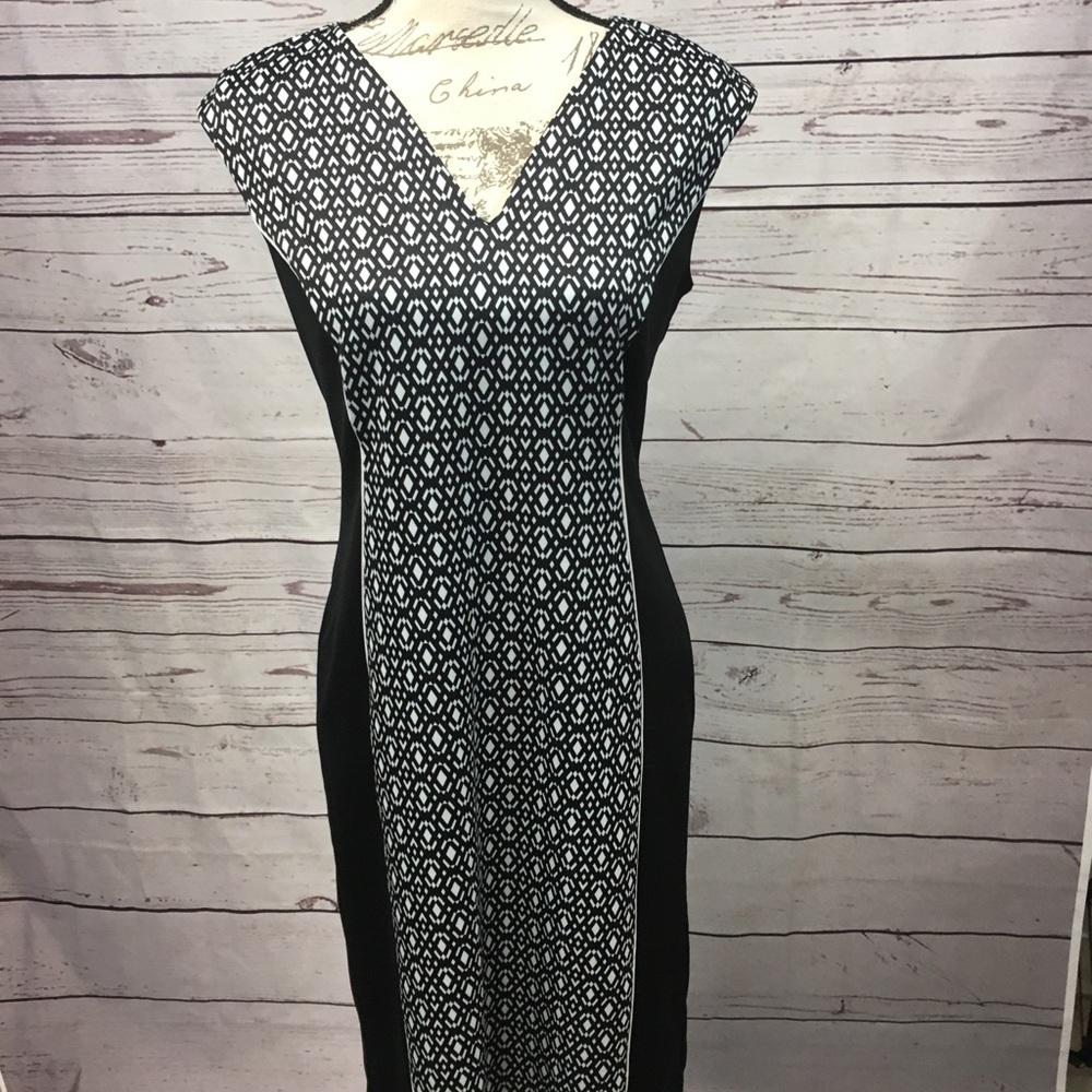 C51-Db size 8 black and white dress